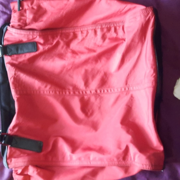 Burberry Buckleigh Tote - Picture 2 of 10